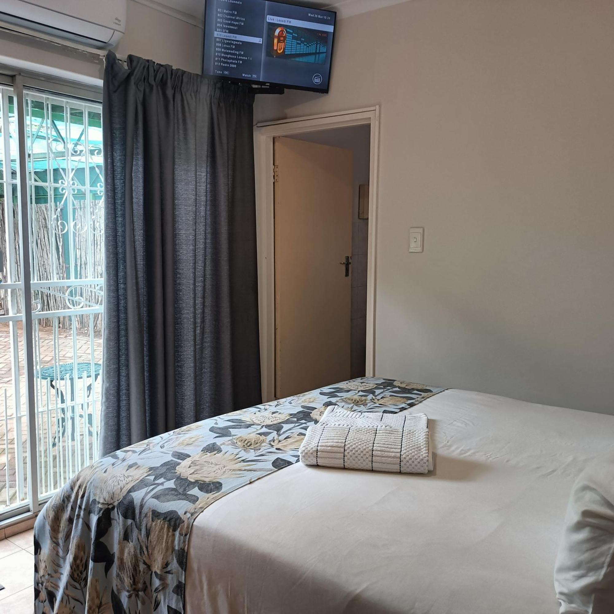 21 On Coetzee Guest house 3*